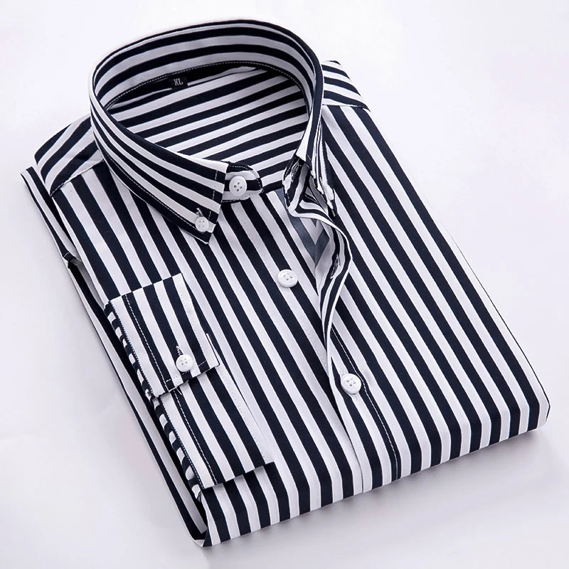 Men‘s Long Sleeved Striped Casual Shirt