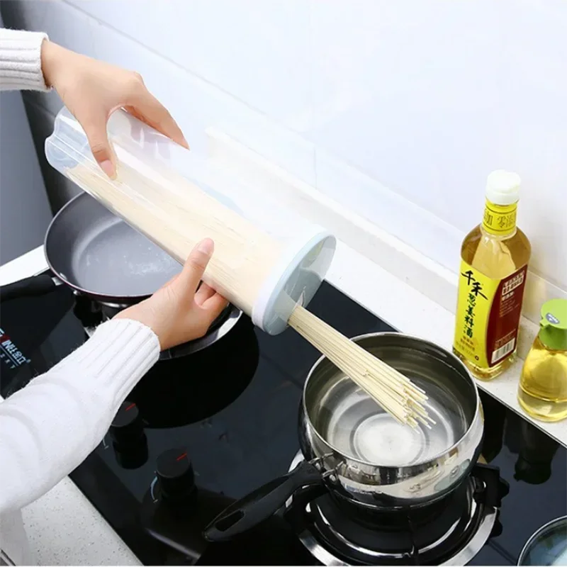 Sealed Noodle Storage Box – Food-Grade Plastic Container with Compartments